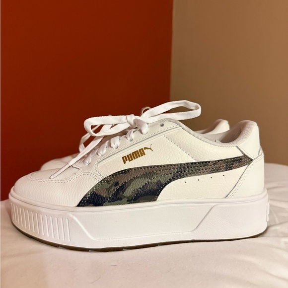 Puma White and Camo Women's Sneakers - Picture 1 of 3